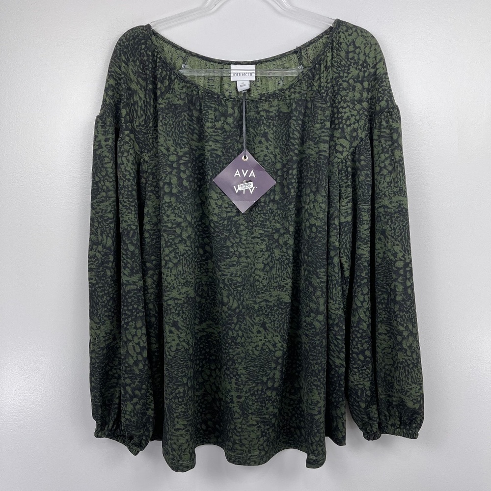 Ava & Viv Green Abstract Blouse NWT